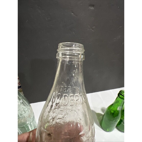 LOT WA Soda Bottles 7UP Coke-Cola Royal Crown Cola Vintage - Picture 11 of 16